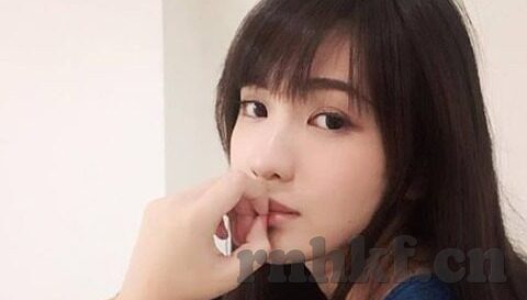 人妻h小说-家庭温馨的另一面，人妻角色的多维度探索